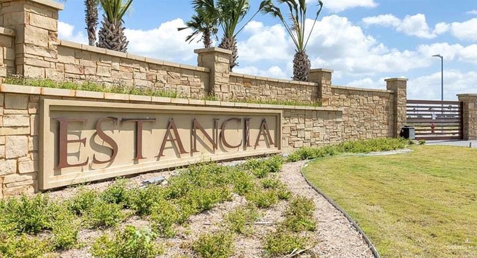 1st image of 4557 Estancia Pkwy