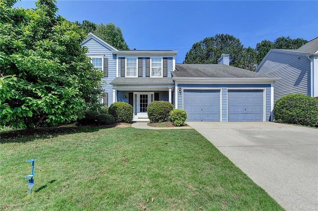 4 bed, 2.5 bath, 2208 sqft, $2,800 — Photo 1