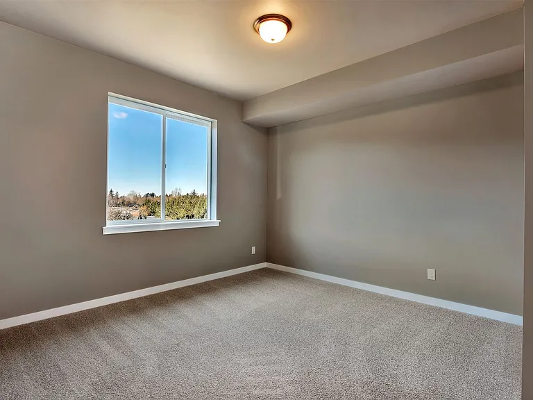 The Fairhaven Pointe Apartments — Photo 34