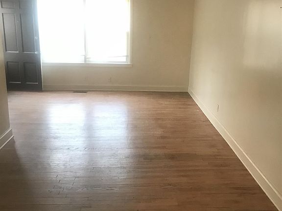 3rd image of 212C Carver Ln