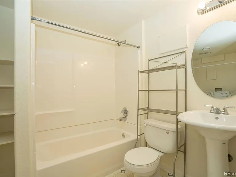 1917 Wildrose Dr — Photo 21