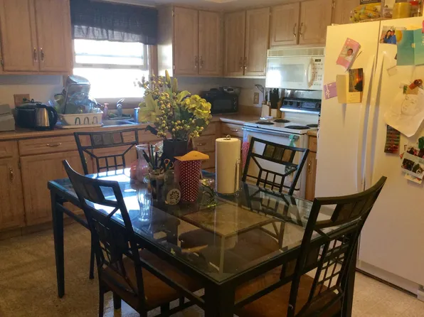 1204 1/2 Silver St, Urbana, IL 61801