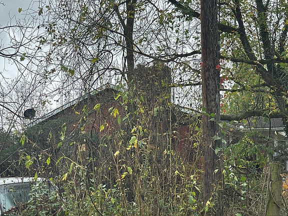 3rd image of 441 Township Road 336
