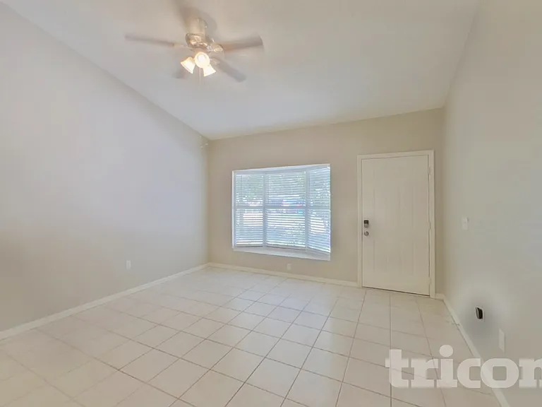 15357 Westminister Ave — Photo 2