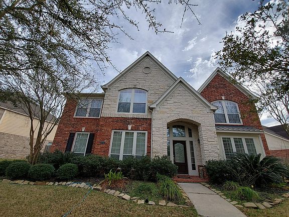 3rd image of 9718 Dusty Manor Ln