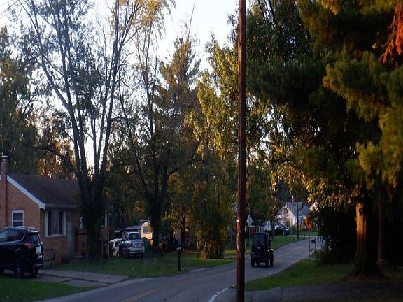 4th image of 4440 Zion Rd