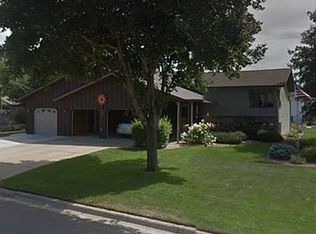 600 Dogwood Ave, Marshall, MN 56258