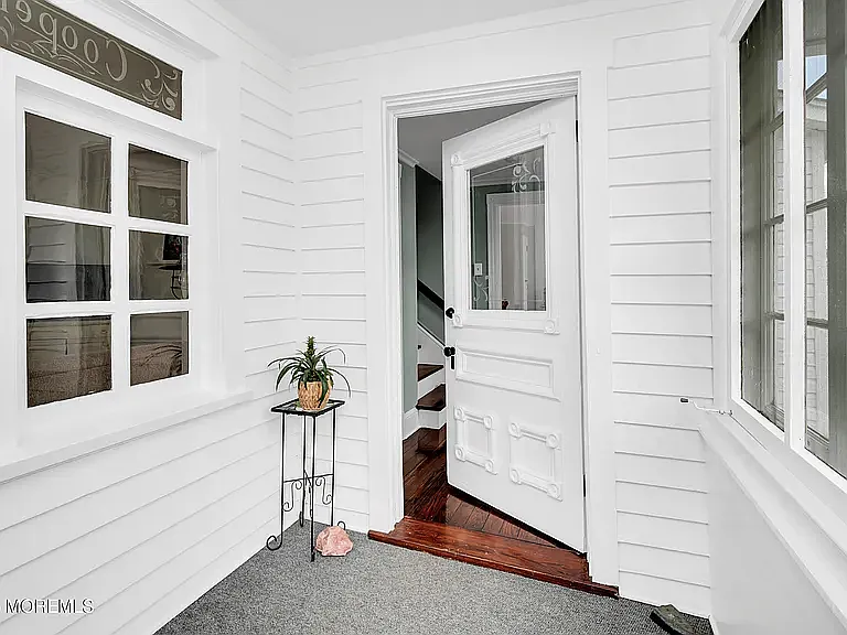 904 Arnold Ave — Photo 6