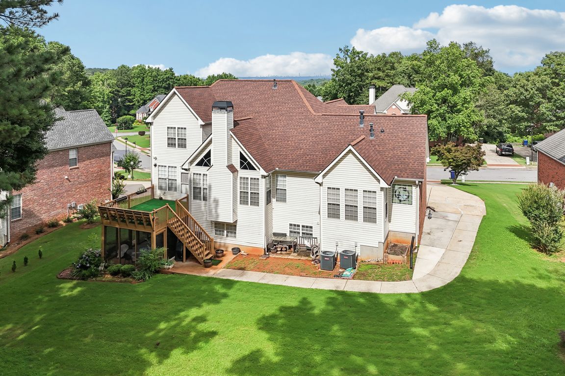 Thornecreek Dr-1306-095.jpg