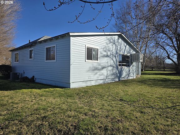 5th image of 32215 Baxter Rd