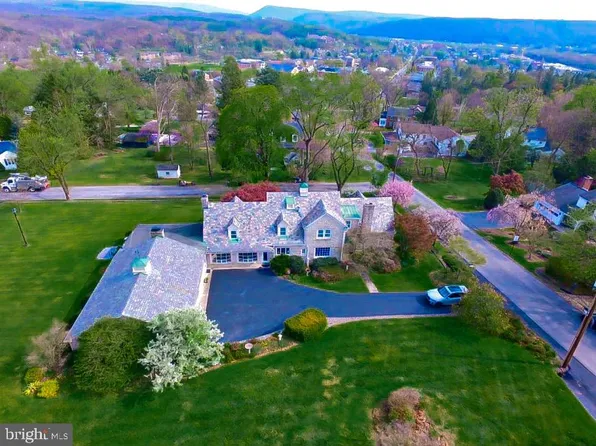 2251 Moore St, Huntingdon, PA 16652