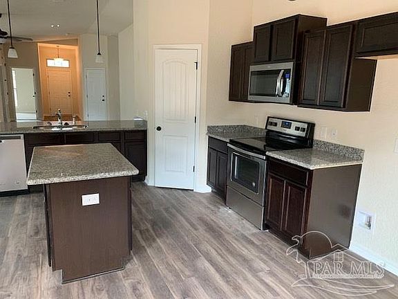 4th image of 5173 Peach Dr