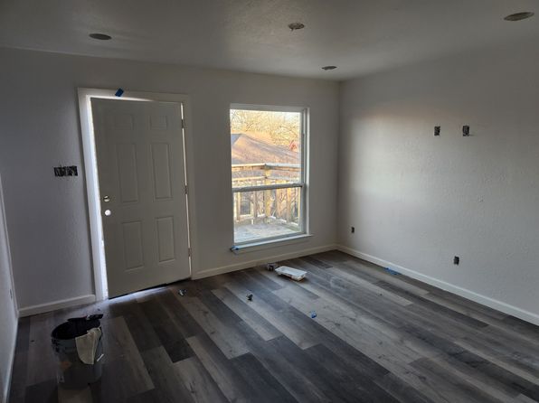Additional property image - 1011 S Montclair Ave, Dallas, TX 75208