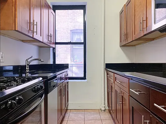 Rented by Compass | media 19