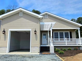 37283 Doubloon Dr, Greenbackville, VA 23356