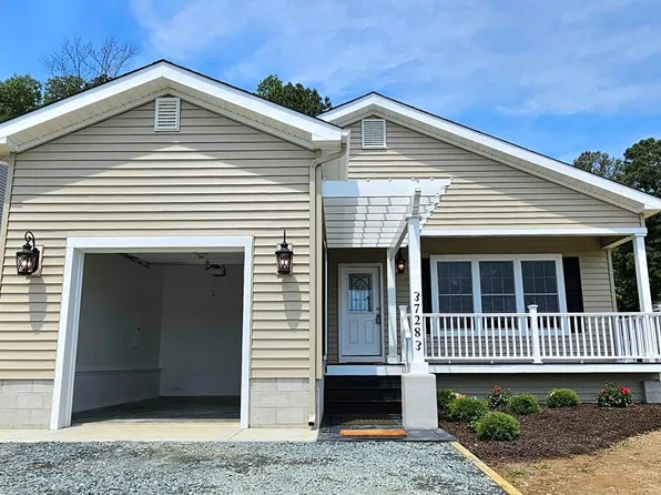 37283 Doubloon Dr, Greenbackville, VA 23356