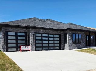 2015 Wellington Place, Cottage Grove, WI 53527