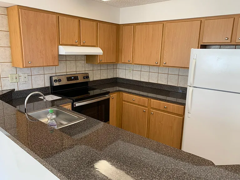 2445 SW 18th Ter #703 — Photo 7