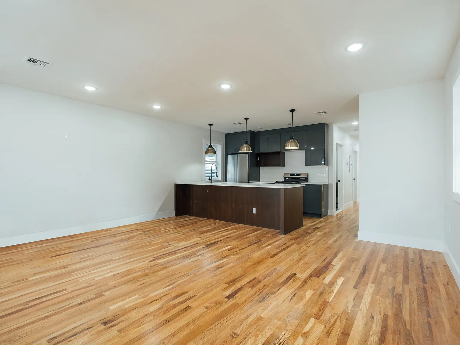 88 Hollywood Avenue - 2 — Photo 4