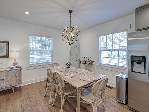 5th image of 73 Folly Road Blvd
