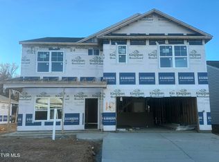 678 Saint Andrews Dr, Kingsport, TN 37664