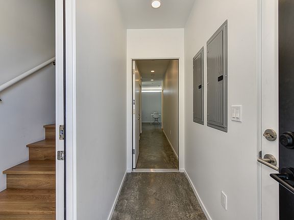 3rd image of 2435 Binnen Ln #101