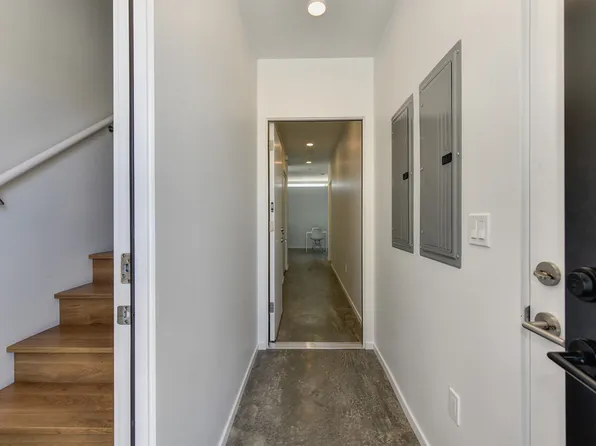 2429 Binnen Ln #201, Sacramento, CA 95818