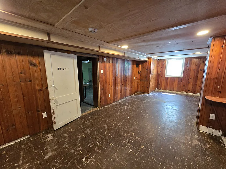 1812 Logan Ave — Photo 25
