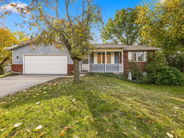 12926 N Bellwood Dr, Holland, MI 49424