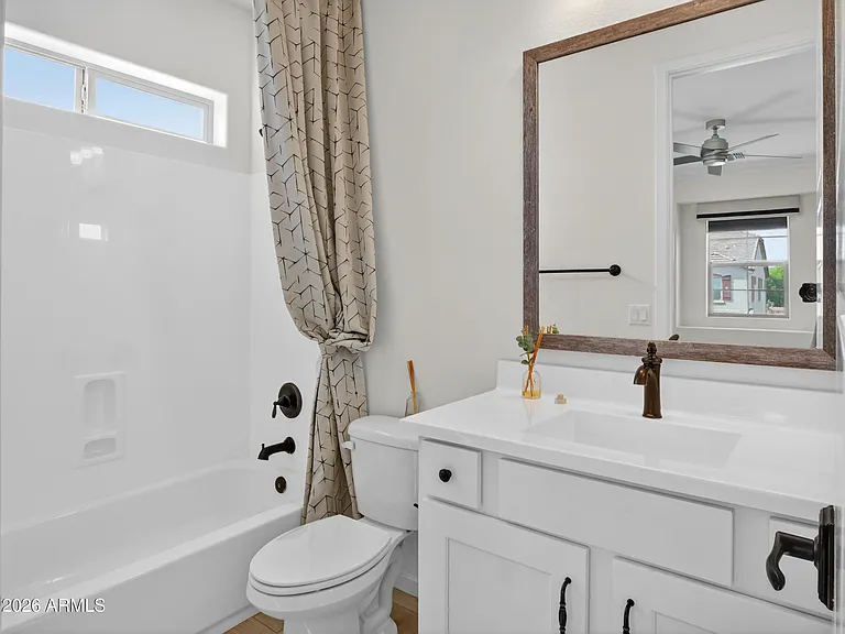 2141 E Flamingo Way — Photo 41