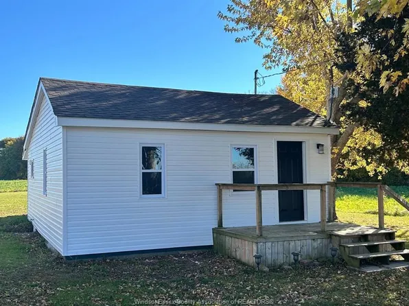 700 Dunn Rd, Essex, ON N0R 1G0