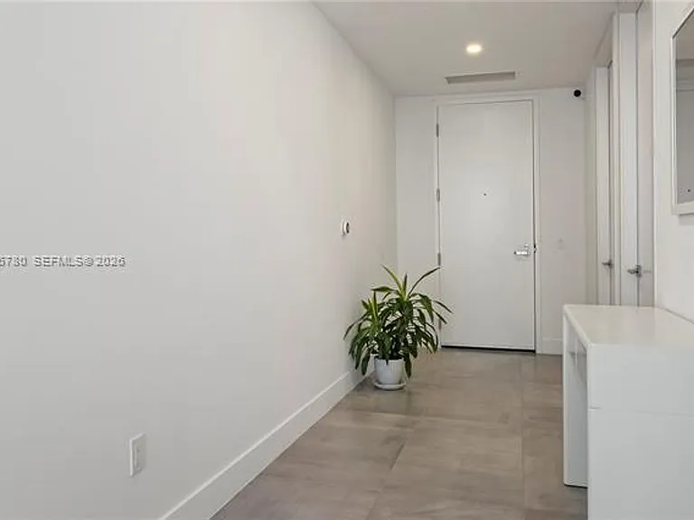17550 Collins Ave #CU-1205 — Photo 23
