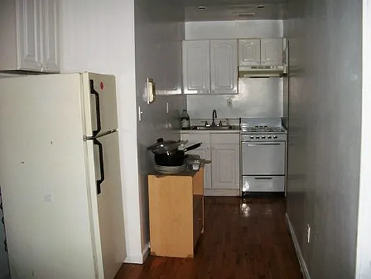 Rented by Green Home NY Realty LLC | media 29