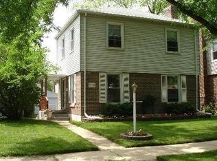 714 Manchester Ave, Westchester, IL 60154