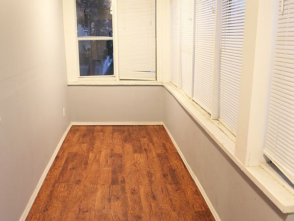 4th image of 236 3rd Ave S