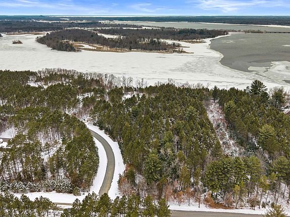 2nd image of W4076 Mays Point Rd