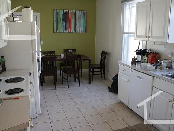 2nd image of 81 Gibbs St #3CV