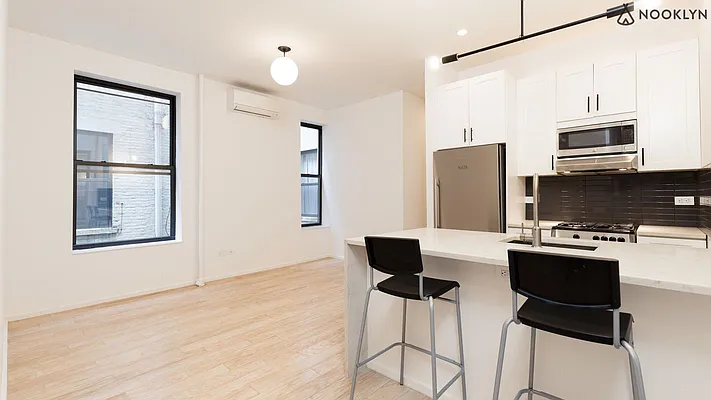 Rented by New Holland Residences | media 22