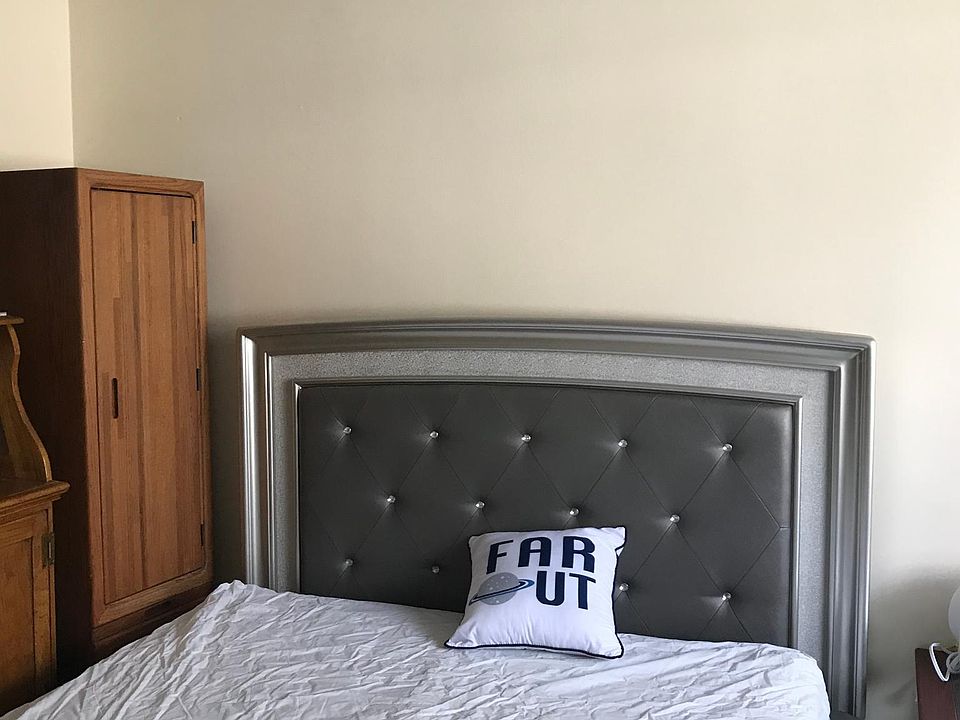2nd image of 6150 Buckingham Pkwy #6150