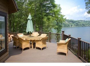 224 E Lake Rd, Tuxedo Park, NY 10987