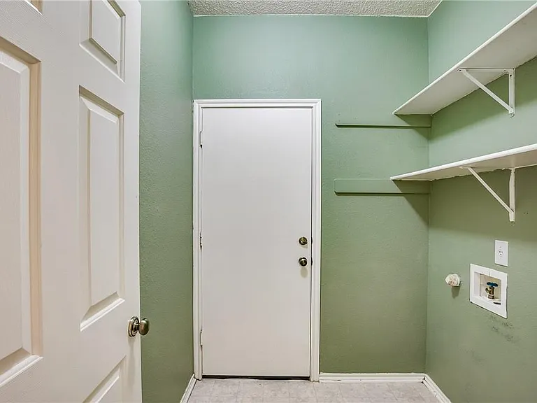 1706 Chino Cv — Photo 23