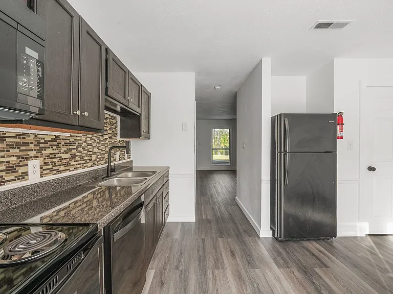 Hillwood Villas — Photo 36