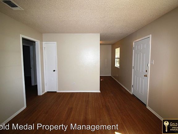 3rd image of 603-A Westview Cir
