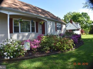 17 E Hillcrest Ave, Chalfont, PA 18914