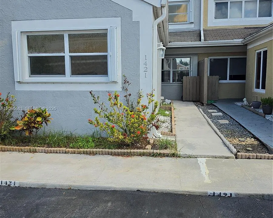 1421 NW 123rd Ter #1421
