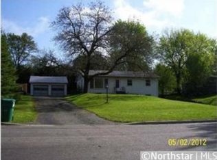 8620 Park St, Rockford, MN 55373
