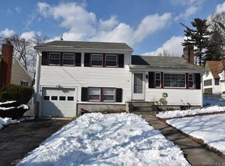 146 4th St, Stamford, CT 06905