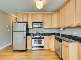 548 W Deming Place #Top FL 3RD, Chicago, IL
