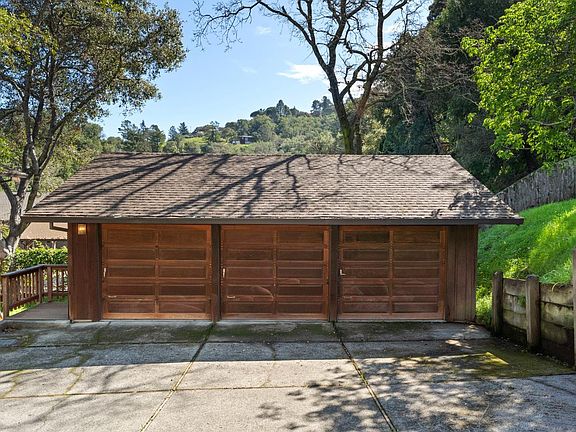 4th image of 170 Irwin Street