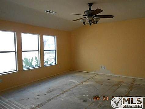 4th image of 849 Kentucky Derby Ln